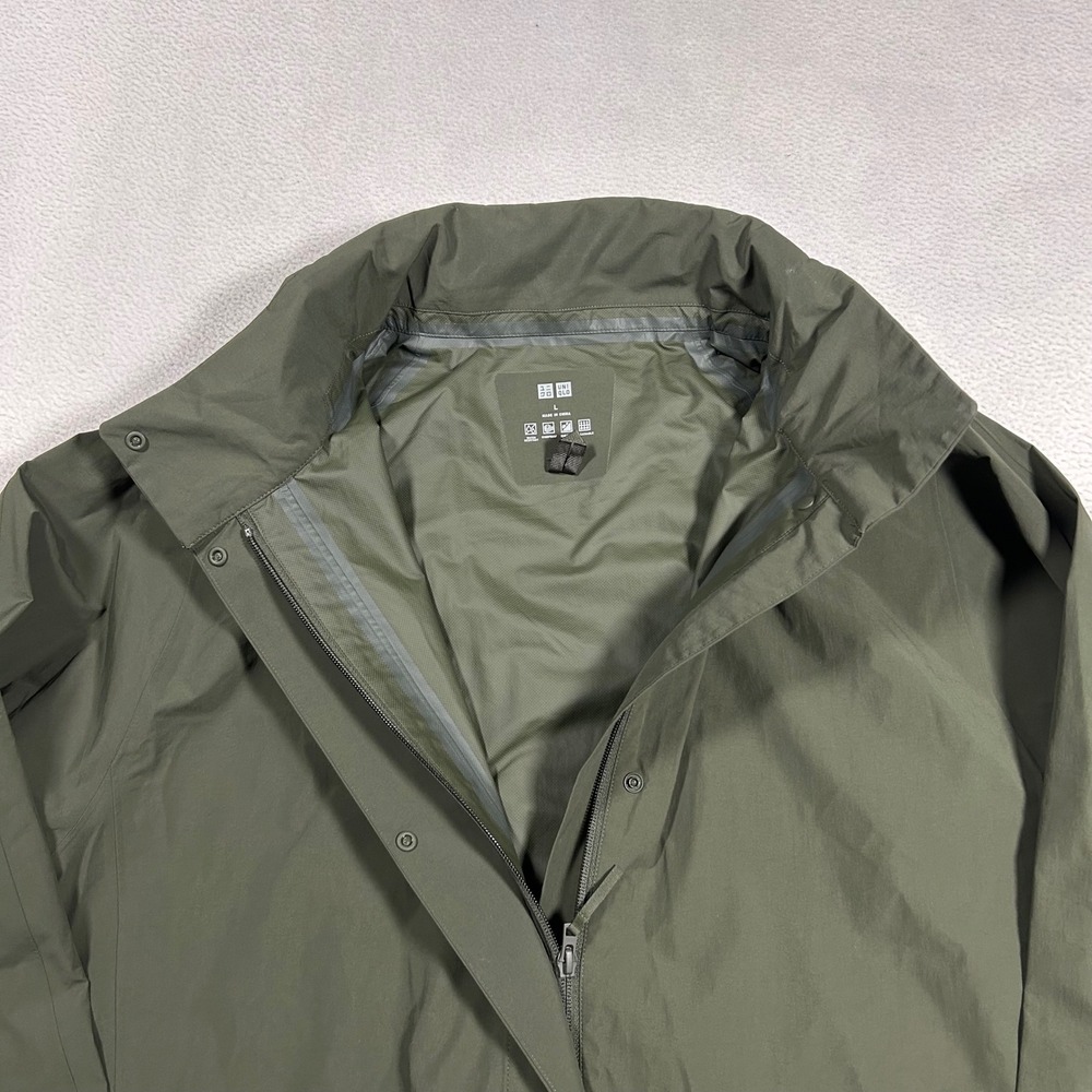 Uniqlo Blocktech Coat Mens Large Olive Green Rain Jacket Waterproof Windproof - Picture 3 of 7